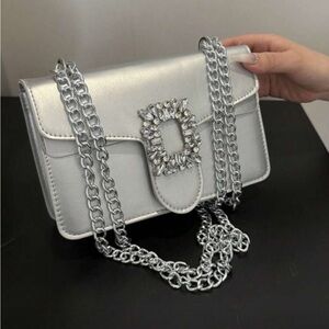 Elegant Silver Chain Women Bag